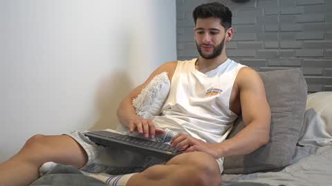 saimon  online show from January 2025 04:08:01 PM