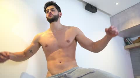 saimon  online show from January 2025 04:02:01 AM