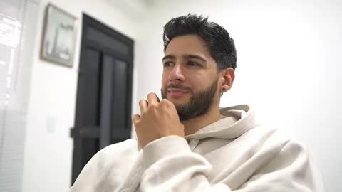 saimon  online show from October 2025 05:21:02 PM