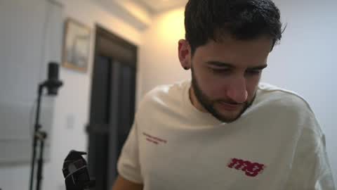 saimon  online show from April 2026 10:56:02 PM