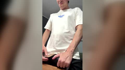 saint_nott online show from April 2026 04:00:01 AM