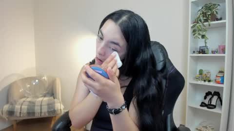 Snapshot of sakura_harper chatting on April 2026 05:11:01 AM Sakura Harper online show from April 2026 05:11:01 AM