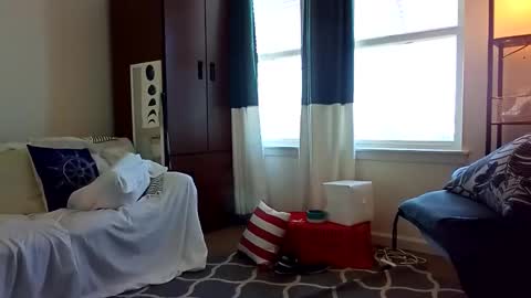 salis1981 online show from February 2025 08:35:02 PM