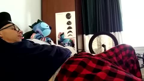 salis1981 online show from February 2025 09:28:01 PM