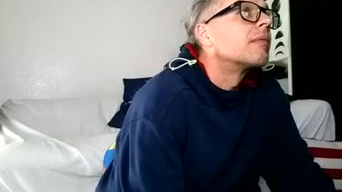 salis1981 online show from February 2025 03:35:02 AM