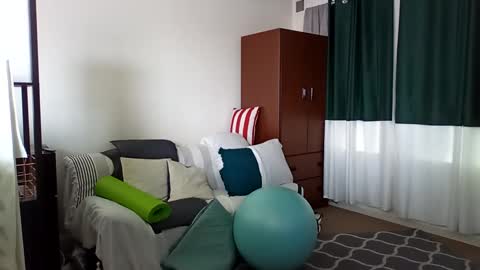 salis1981 online show from February 2025 06:04:01 PM