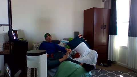 salis1981 online show from March 2025 10:32:02 PM