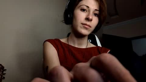 Snapshot of salleyrancourt chatting on April 2026 12:34:02 PM Ariel online show from April 2026 12:34:02 PM