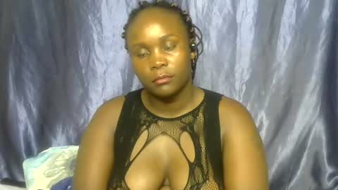 Snapshot of sally_bee1 chatting on July 2026 03:05:01 PM sally_bee1 online show from July 2026 03:05:01 PM