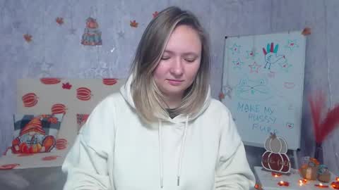 Sally online show from November 2025 07:01:02 PM