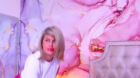 Snapshot of salmaroze chatting on November 2025 05:51:02 AM SalmaRoze online show from November 2025 05:51:02 AM