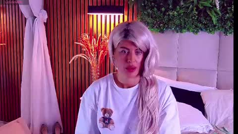 SalmaRoze online show from May 2026 03:25:02 AM