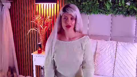 Snapshot of salmaroze chatting on June 2026 04:02:02 AM SalmaRoze online show from June 2026 04:02:02 AM