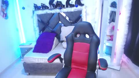 Snapshot of salo_hot01 chatting on December 2024 11:06:02 PM SALO HOT online show from December 2024 11:06:02 PM