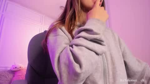 salome__evans online show from November 2025 02:04:01 PM