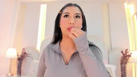   online show from October 2025 08:59:01 PM