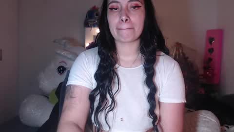 yenny online show from December 2024 04:22:02 AM