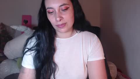 yenny online show from February 2025 04:34:01 AM