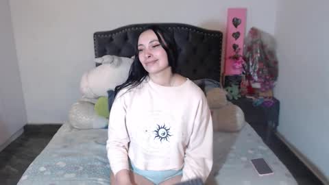 yenny online show from February 2026 03:22:02 AM