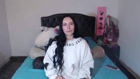 yenny online show from February 2026 05:37:01 AM