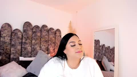 Salome online show from September 2025 10:43:01 PM