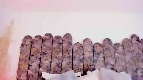 Salome online show from October 2025 04:50:01 PM