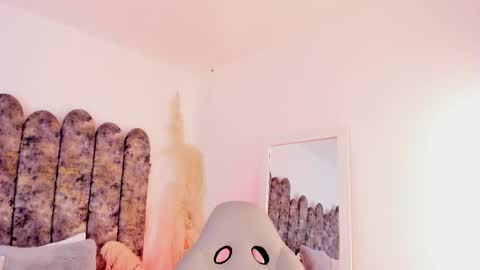 Salome online show from October 2025 10:21:02 PM