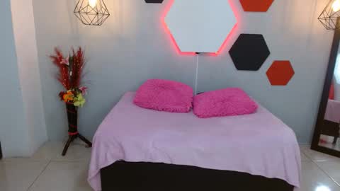 martina online show from January 2025 04:55:01 AM