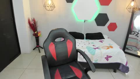 martina online show from February 2025 01:14:01 AM