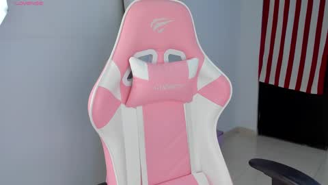 Salome online show from September 2025 06:46:01 AM