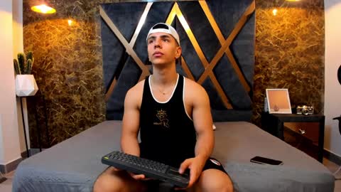 SALVATORE online show from January 2025 11:26:02 AM