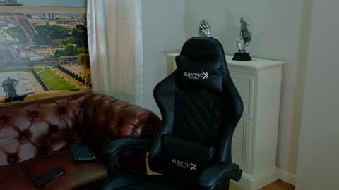 Snapshot of salvatore_damore chatting on May 2026 02:57:01 PM SALVATORE online show from May 2026 02:57:01 PM