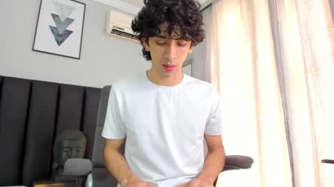 salvatore  online show from February 2025 01:39:01 PM