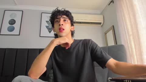 salvatore  online show from March 2025 02:40:01 PM