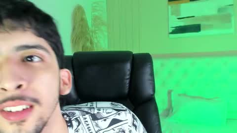 salvatore  online show from September 2025 08:30:02 PM