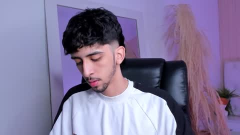 salvatore  online show from September 2025 09:27:01 PM