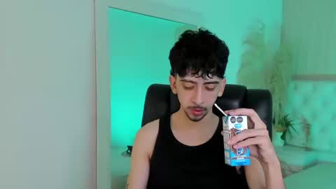 salvatore  online show from September 2025 08:23:02 PM