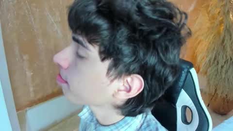 salvatore  online show from March 2026 11:10:01 PM