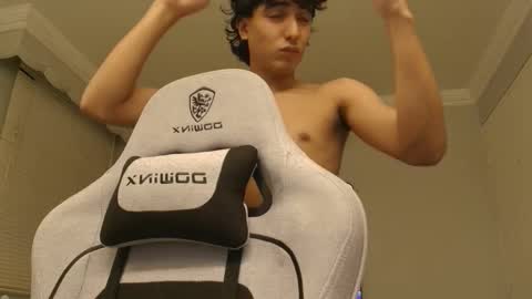 salvatore_montt online show from October 2025 04:13:01 AM