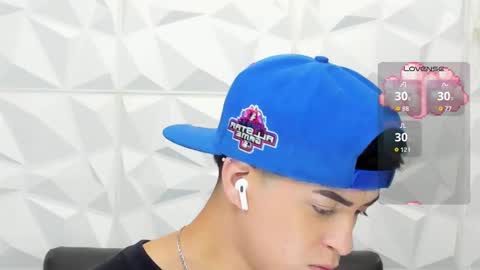 Sam online show from November 2025 02:17:01 PM