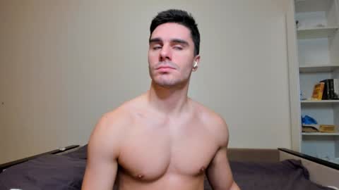 Snapshot of sam_huston18 chatting on January 2025 12:25:01 AM BACK IN 2 WEEKS online show from January 2025 12:25:01 AM