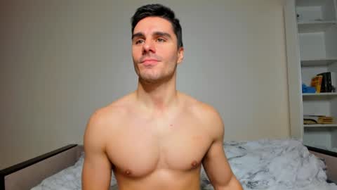 Snapshot of sam_huston18 chatting on January 2025 05:00:01 AM BACK IN 2 WEEKS online show from January 2025 05:00:01 AM