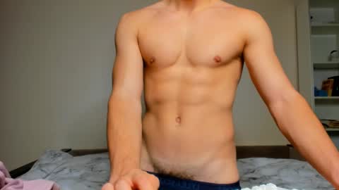 Snapshot of sam_huston18 chatting on January 2025 09:28:01 AM BACK IN 2 WEEKS online show from January 2025 09:28:01 AM