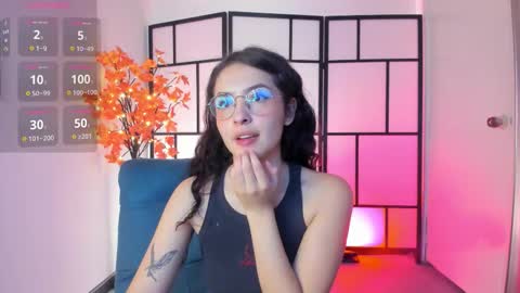 Sam online show from October 2025 12:33:01 PM