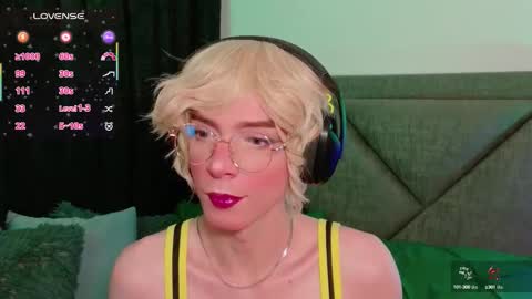 Snapshot of sam_russo chatting on September 2025 07:54:01 AM Sam online show from September 2025 07:54:01 AM