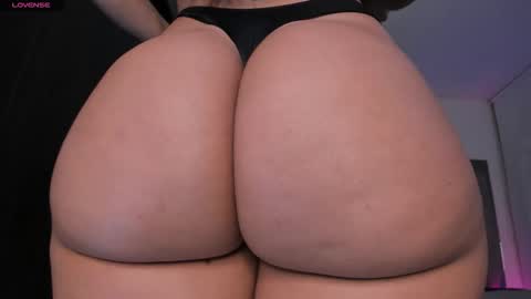 samaay_ online show from September 2025 04:16:01 AM