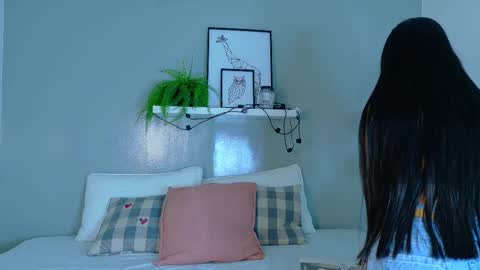   online show from November 2025 11:42:02 AM