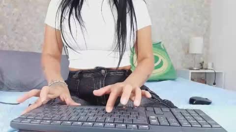 Samanta online show from October 2025 12:03:02 PM