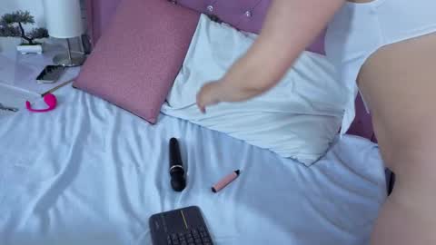 Samanta online show from October 2025 04:57:02 AM