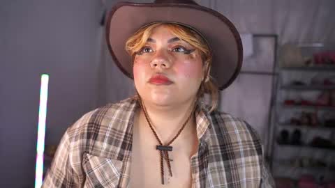 Snapshot of samanta_cutee1 chatting on May 2026 10:11:01 AM SAMANTA online show from May 2026 10:11:01 AM